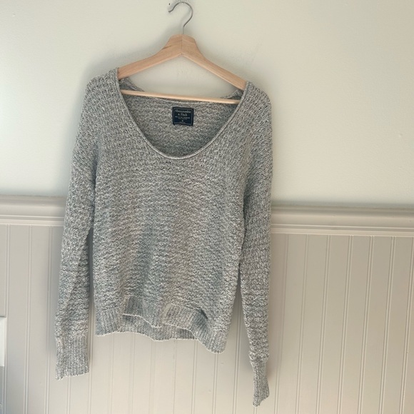 Abercrombie & Fitch Sweaters - Abercrombie & Fitch Medium Scoop Neck Light Gray Women's Knit Sweater